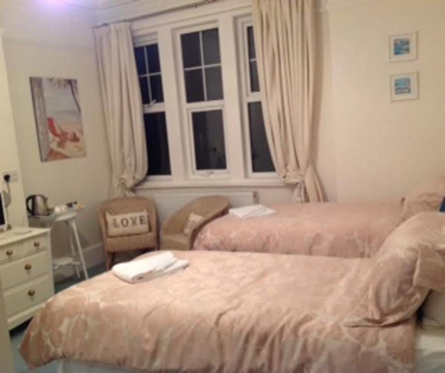 Bed and Breakfast Bassets House Torneo de Torneo de Eastbourne Exterior foto